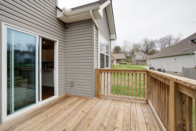 812 Bridge Creek Ln, Antioch, TN 37013