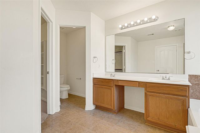 5010 Dartmoor Ridge Trail, Houston, TX 77066