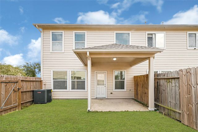 5010 Dartmoor Ridge Trail, Houston, TX 77066