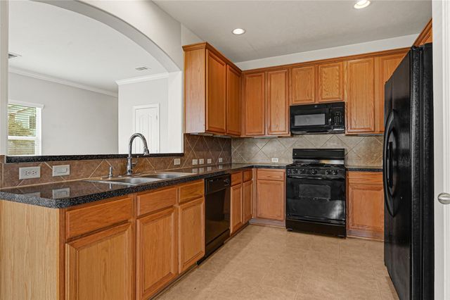 5010 Dartmoor Ridge Trail, Houston, TX 77066