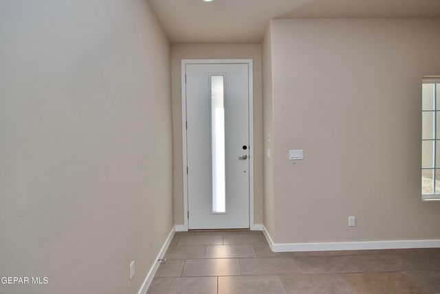 5905 Ruidoso Downs Street, El Paso, TX 79932