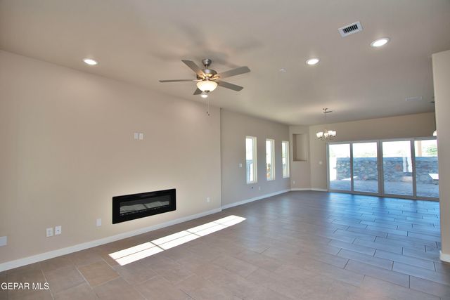 5905 Ruidoso Downs Street, El Paso, TX 79932