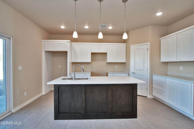 5905 Ruidoso Downs Street, El Paso, TX 79932