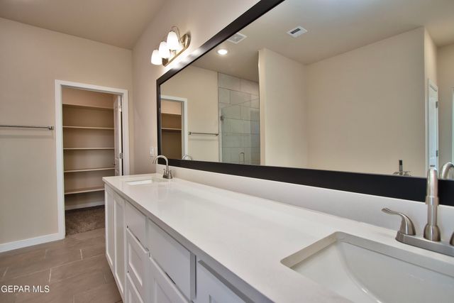 5905 Ruidoso Downs Street, El Paso, TX 79932