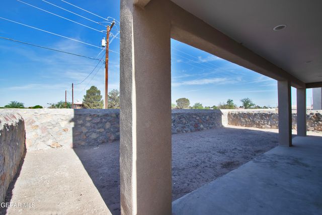 5905 Ruidoso Downs Street, El Paso, TX 79932