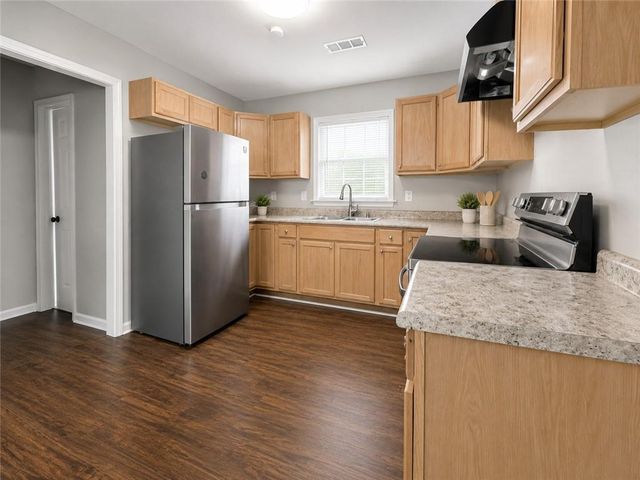 774 South Avenue, Forest Park, GA 30297