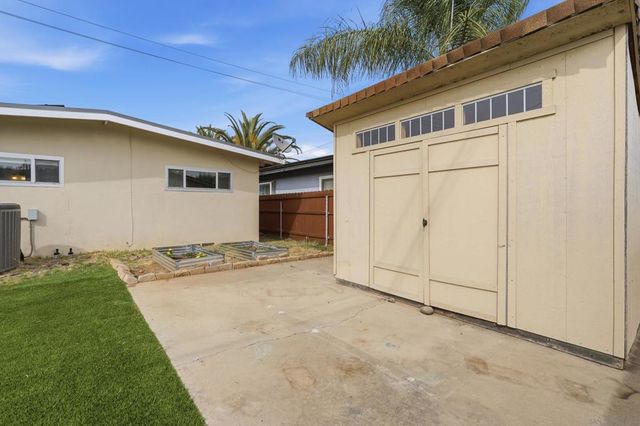 225 E Renette Ave, El Cajon, CA 92020