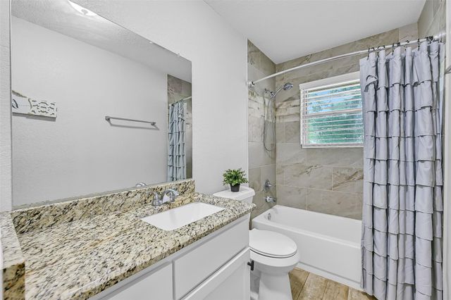3515 Meadowlark Lane, Alvin, TX 77511