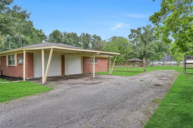 3515 Meadowlark Lane, Alvin, TX 77511
