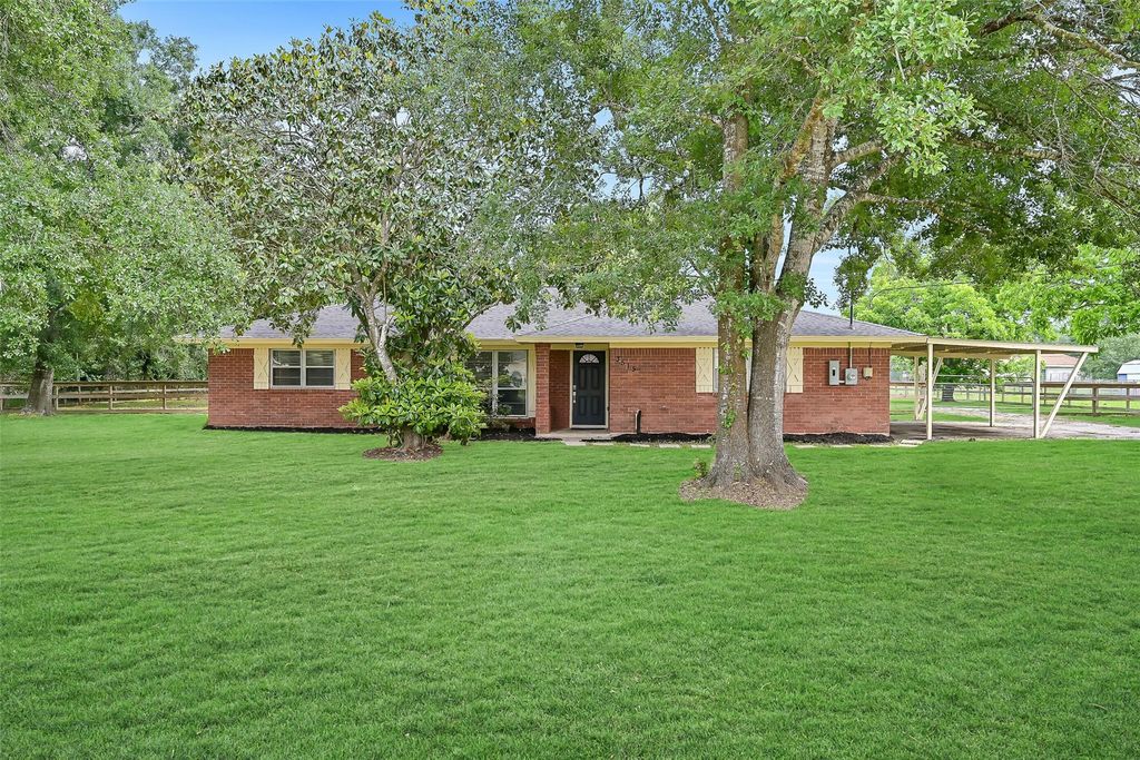 3515 Meadowlark Lane, Alvin, TX 77511