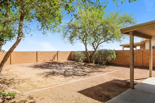 2324 E San Manuel Road, San Tan Valley, AZ 85143