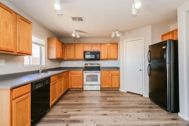 2324 E San Manuel Road, San Tan Valley, AZ 85143