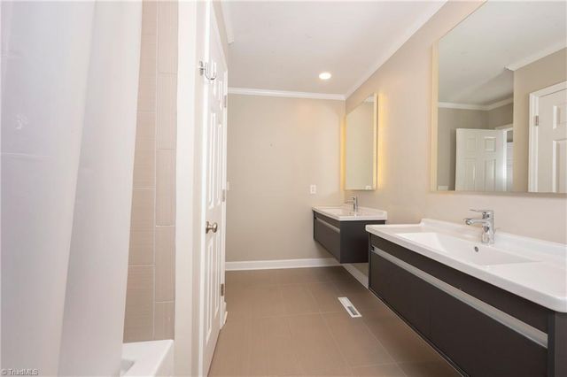 137 Bermuda Run Drive N, Advance, NC 27006