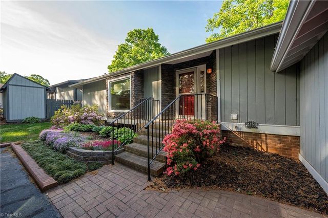 137 Bermuda Run Drive N, Advance, NC 27006