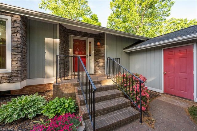 137 Bermuda Run Drive N, Advance, NC 27006