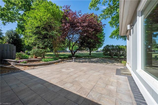 137 Bermuda Run Drive N, Advance, NC 27006