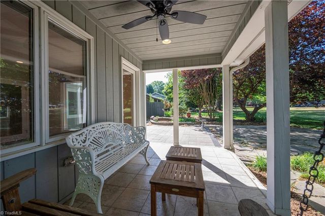 137 Bermuda Run Drive N, Advance, NC 27006