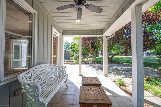 137 Bermuda Run Drive N, Advance, NC 27006