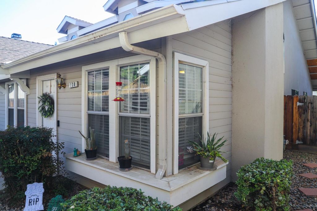 Image 1 of property listing at 5455 N Marty Avenue # 138, Fresno, CA 93711