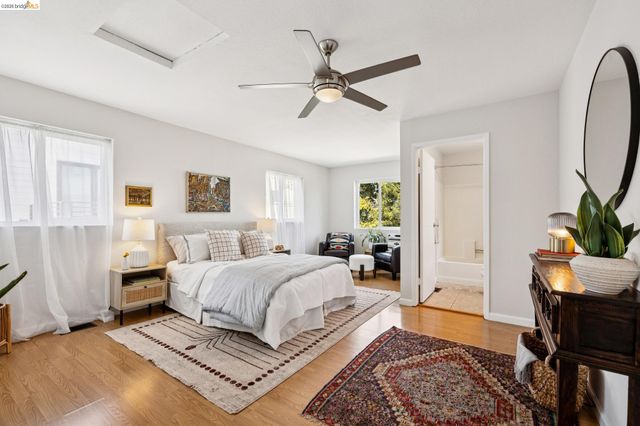 1738 10Th St, Oakland, CA 94607