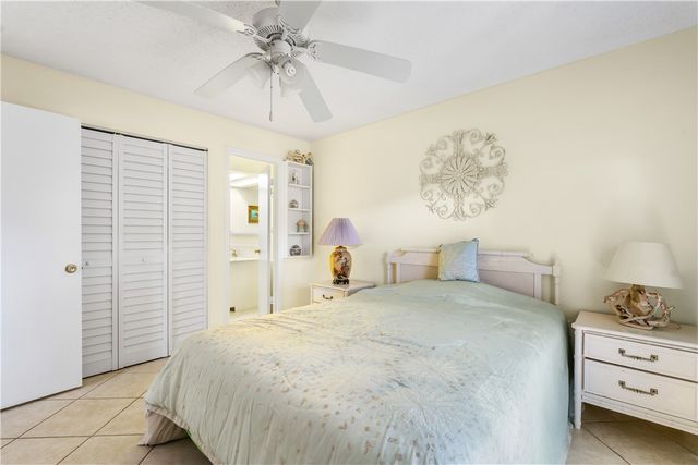 2800 Indian River Boulevard 1Q, Vero Beach, FL 32960