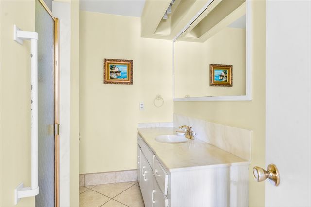 2800 Indian River Boulevard 1Q, Vero Beach, FL 32960