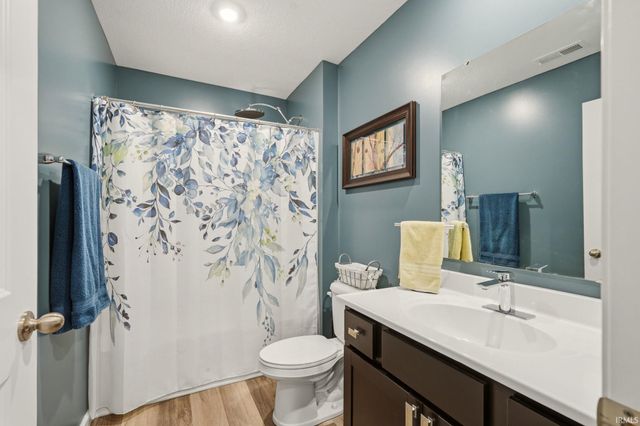 7902 Cordovan Cove, Fort Wayne, IN 46835