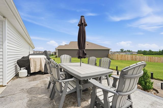7902 Cordovan Cove, Fort Wayne, IN 46835