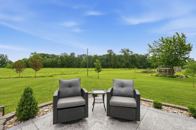 7902 Cordovan Cove, Fort Wayne, IN 46835