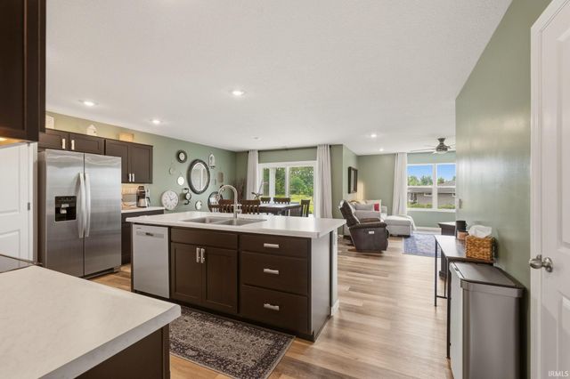 7902 Cordovan Cove, Fort Wayne, IN 46835