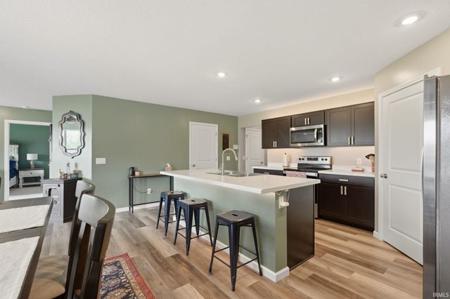 7902 Cordovan Cove, Fort Wayne, IN 46835