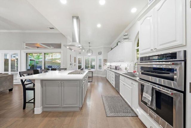 4507 Mountaingate Dr, Rocklin, CA 95765