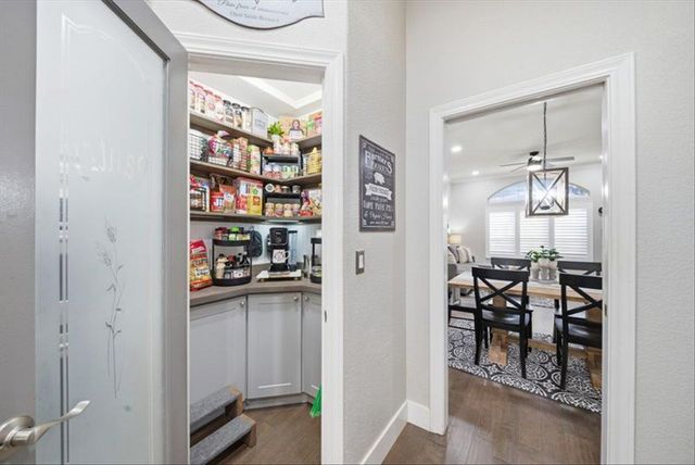 4507 Mountaingate Dr, Rocklin, CA 95765