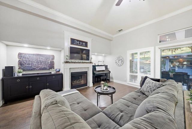 4507 Mountaingate Dr, Rocklin, CA 95765