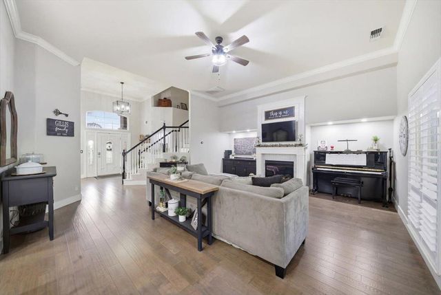 4507 Mountaingate Dr, Rocklin, CA 95765