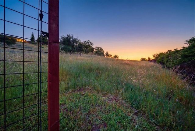 4507 Mountaingate Dr, Rocklin, CA 95765