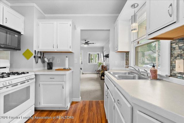 1349 N Jenison Avenue, Lansing, MI 48915