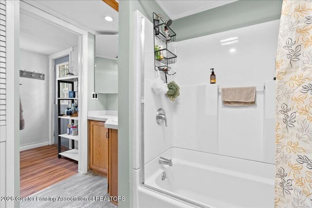 1349 N Jenison Avenue, Lansing, MI 48915