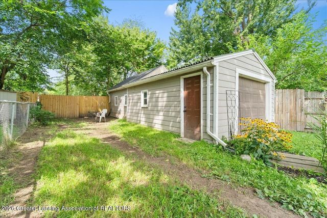 1349 N Jenison Avenue, Lansing, MI 48915