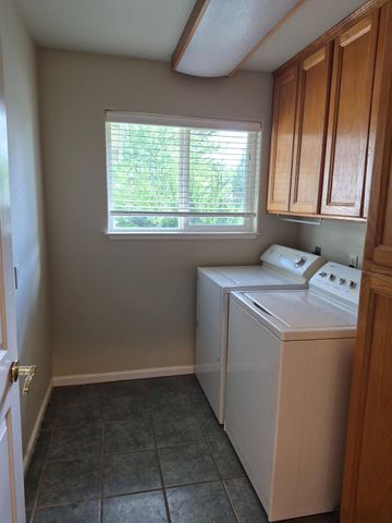 13632 Gold Country Dr, Penn Valley, CA 95946
