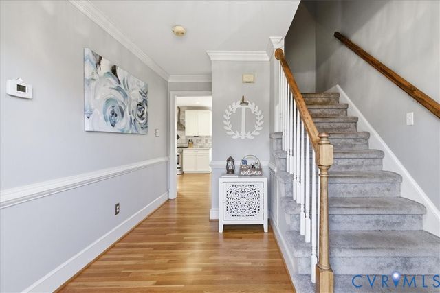 236 Comstock Dr, Colonial Heights, VA 23834