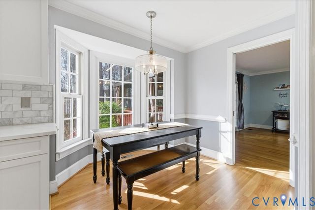 236 Comstock Dr, Colonial Heights, VA 23834