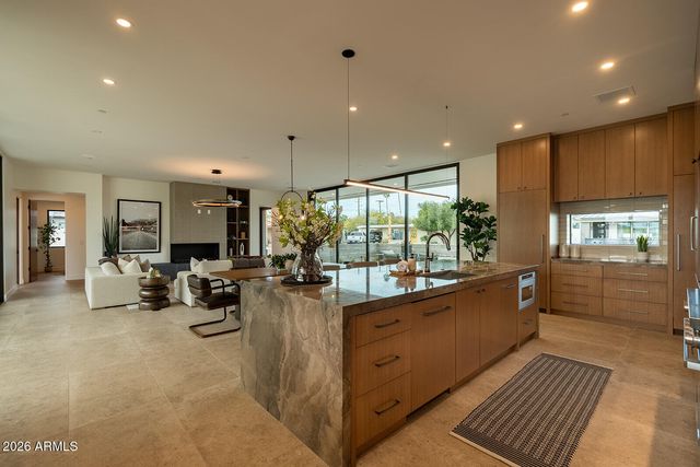 7017 E ORANGE BLOSSOM Lane, Paradise Valley, AZ 85253