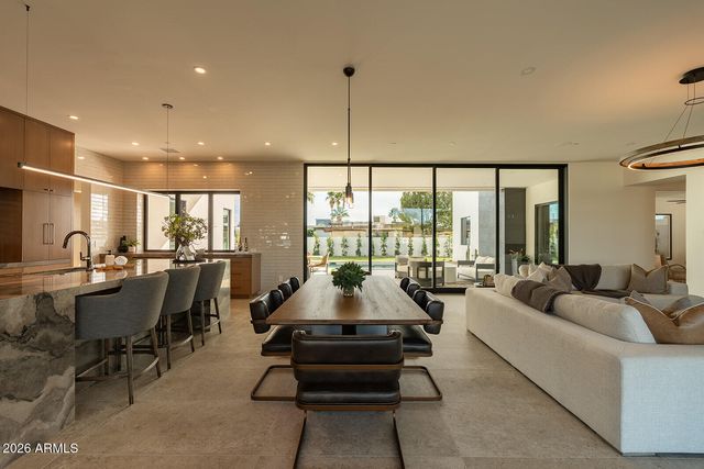 7017 E ORANGE BLOSSOM Lane, Paradise Valley, AZ 85253