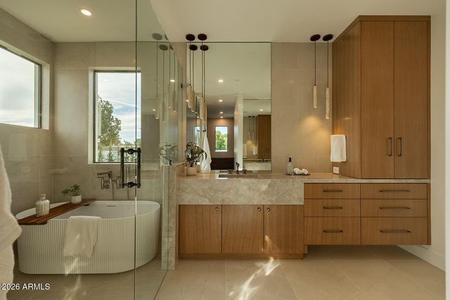 7017 E ORANGE BLOSSOM Lane, Paradise Valley, AZ 85253