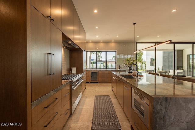 7017 E ORANGE BLOSSOM Lane, Paradise Valley, AZ 85253