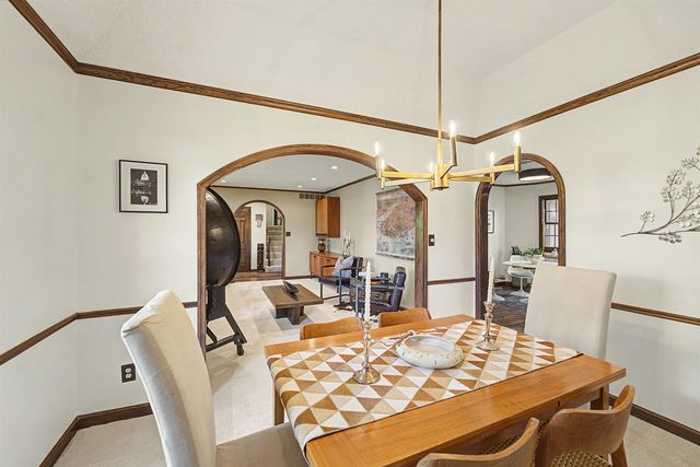 430 Beechwood Rd, Salina, KS 67401