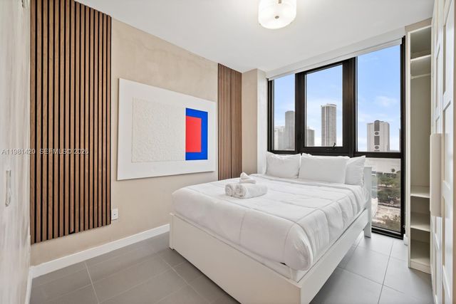 1600 NE 1st Ave 1406, Miami, FL 33132