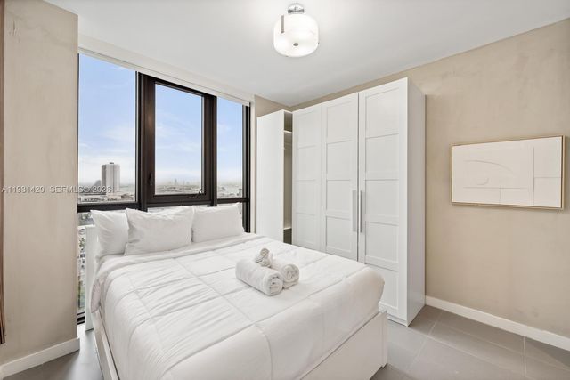 1600 NE 1st Ave 1406, Miami, FL 33132