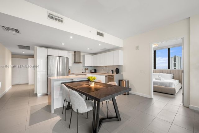 1600 NE 1st Ave 1406, Miami, FL 33132